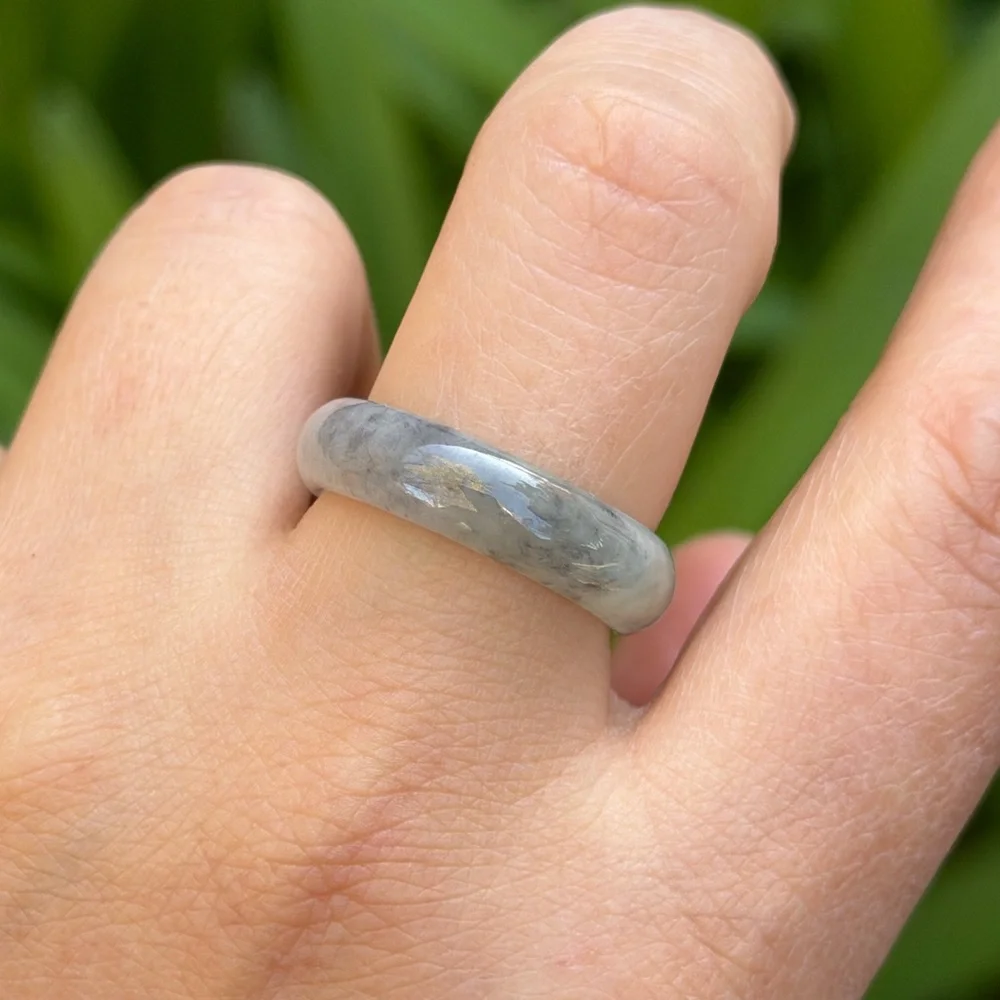 Size 9 gray jade band ring 0783‎